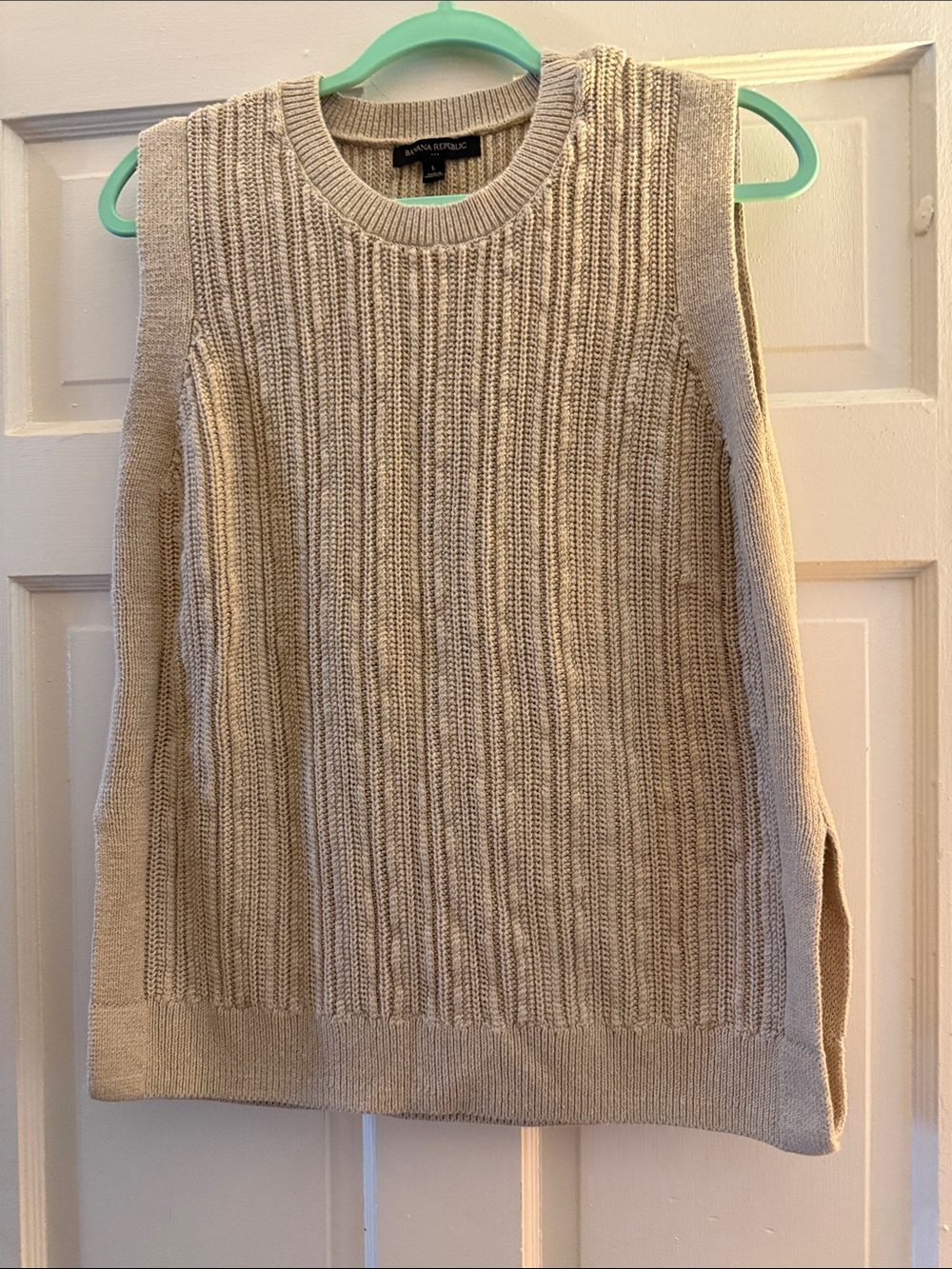Banana Republic Beige Cable-Knit Sleeveless Crewneck Sweater